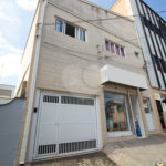 Sobrado à venda com 4 quartos, sendo 3 suítes,  no Centro, São Roque, SP