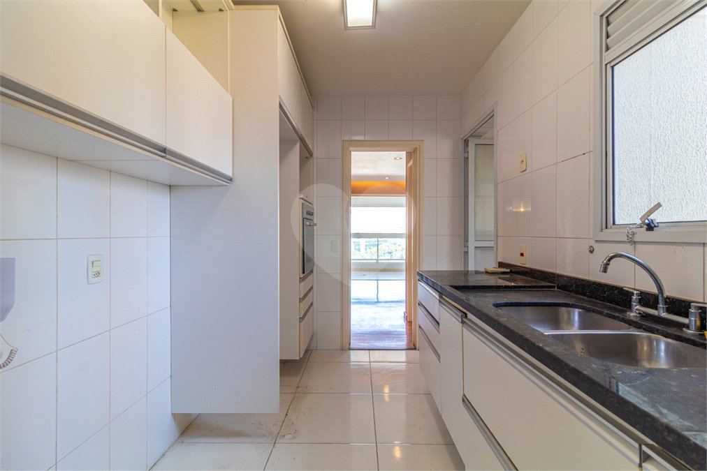 Apartamento à venda com 3 suítes em Brooklin, São Paulo, SP