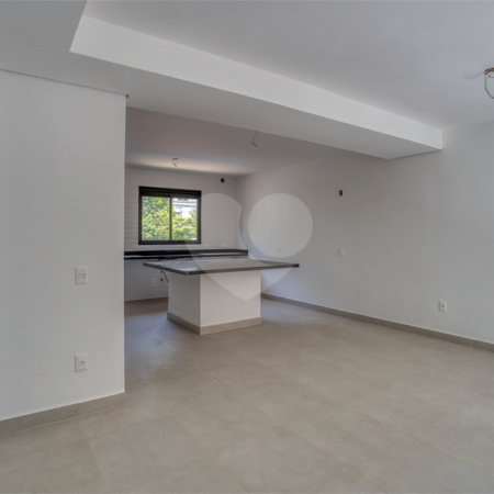 Casa à venda com 4 quartos, sendo 1 suíte, no condomínio Cube Campo Belo, São Paulo - SP