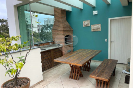 Cobertura à venda com 3 suítes em Vila Suzana, São Paulo, SP