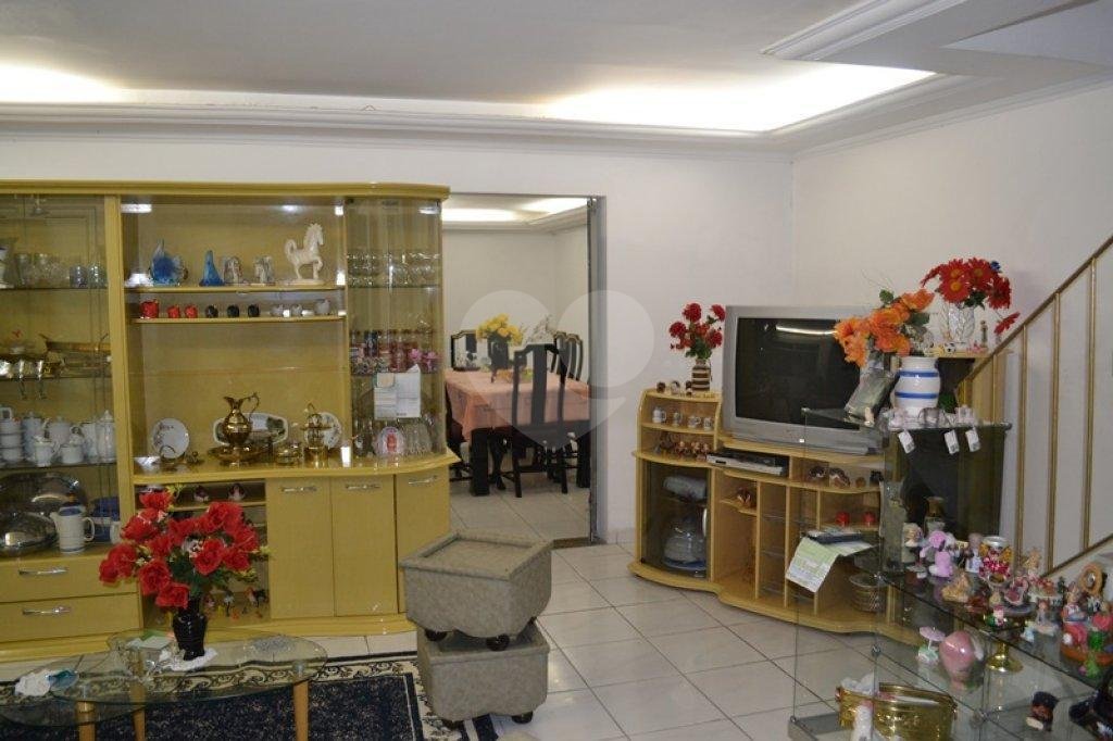 Sobrado à venda com 4 quartos, sendo 1 suíte, em Imirim, São Paulo, SP