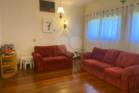 Casa à venda com 3 suítes em Jardim Primavera, Araraquara, SP