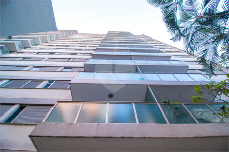 Apartamento à venda com 3 quartos, sendo 1 suíte, em Campo Belo, São Paulo, SP