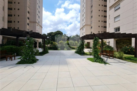 Apartamento à venda com 3 suítes em Jardim Marajoara, São Paulo, SP