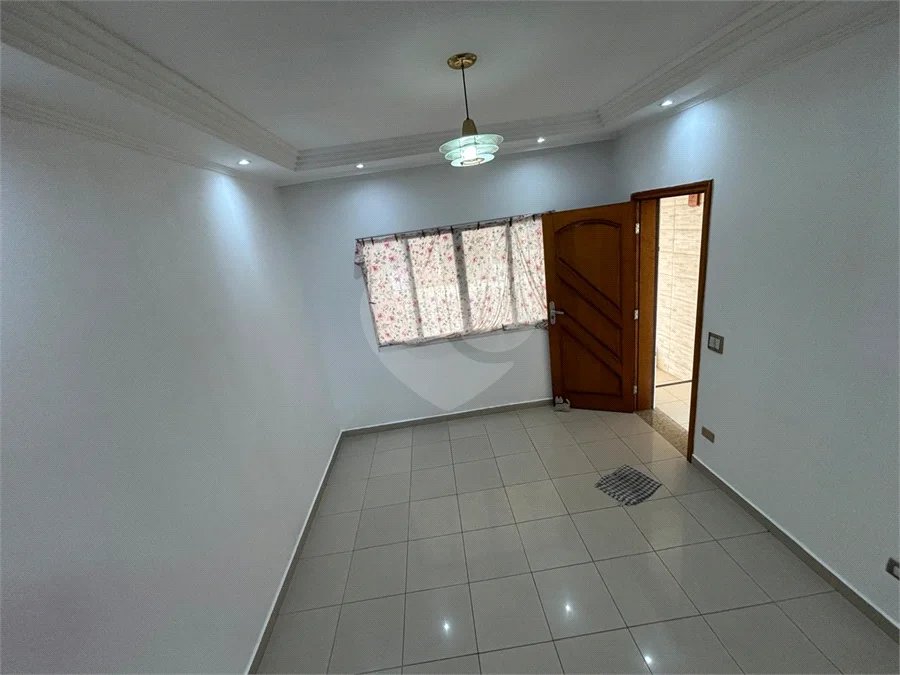 Sobrado à venda ou para alugar com 2 quartos em Vila Nova Cachoeirinha, São Paulo, SP
