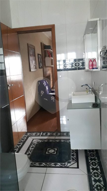Sobrado à venda com 4 quartos, sendo 1 suíte, em Vila Nova Cachoeirinha, São Paulo, SP