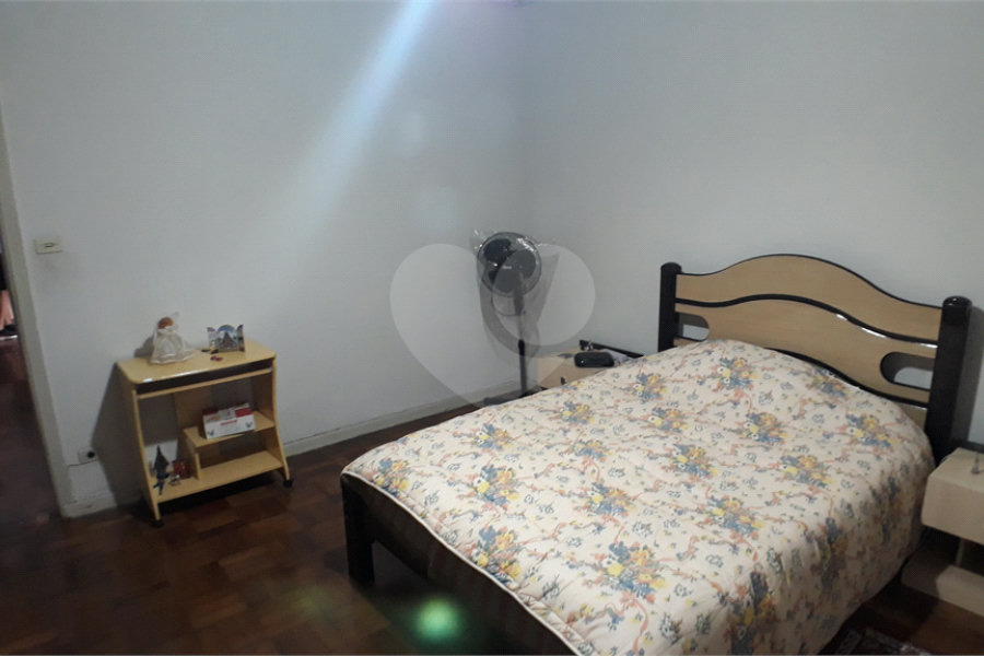 Casa Térrea à venda com 3 quartos, sendo 1 suíte, em Carandiru, São Paulo, SP