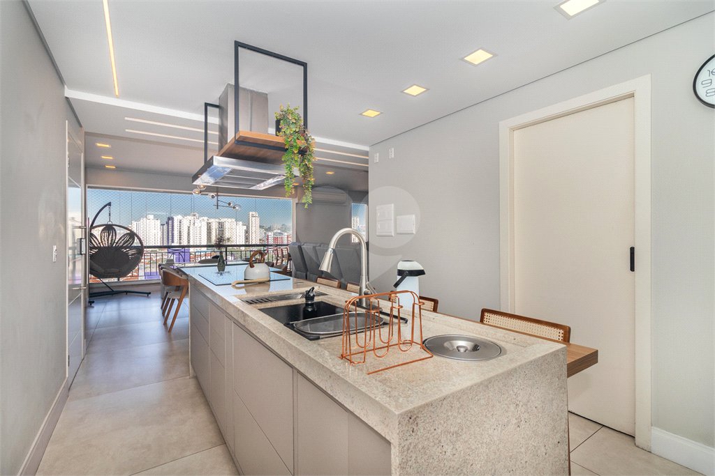 Apartamento à venda com 3 quartos, sendo 2 suítes, em Vila Romana, São Paulo, SP