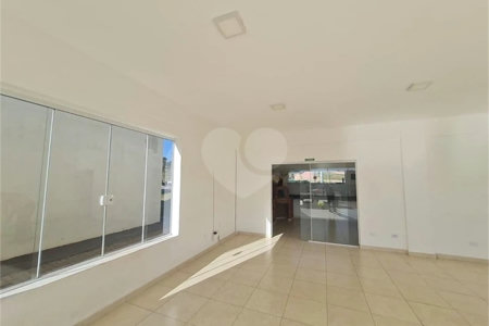 Casa à venda com 3 quartos, sendo 1 suíte, no condomínio Horto Florestal Villagio, Sorocaba - SP