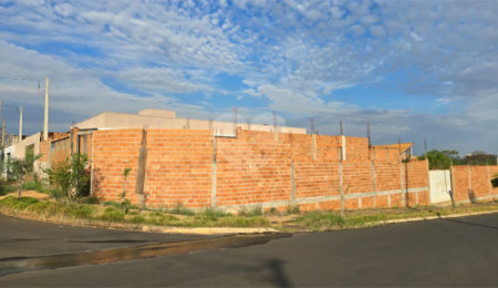 Sobrado à venda com 2 quartos em Cidade Jardim, Araraquara, SP