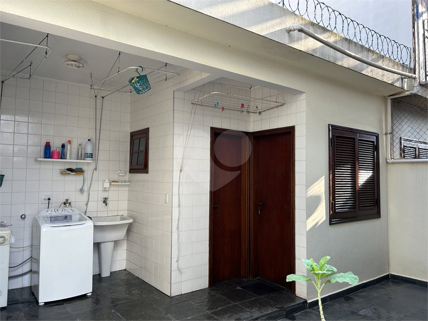 Sobrado à venda com 3 quartos, sendo 1 suíte,  em Jardim das Vertentes, São Paulo, SP