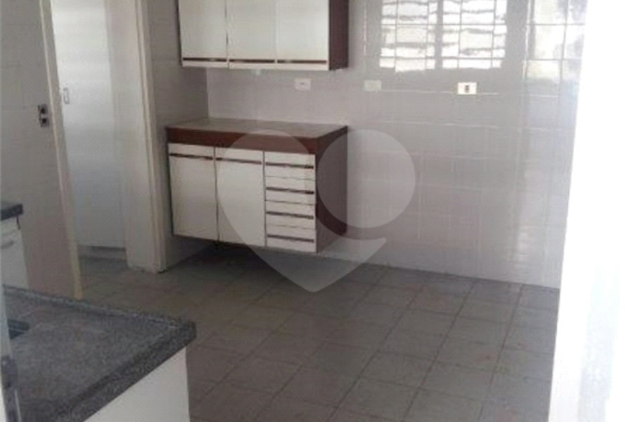 Casa Térrea à venda com 3 quartos em Imirim, São Paulo, SP