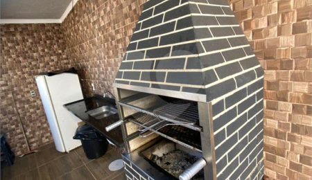 Casa à venda com 4 quartos, sendo 1 suíte, no condomínio Residencial Ypeville, Mairiporã - SP