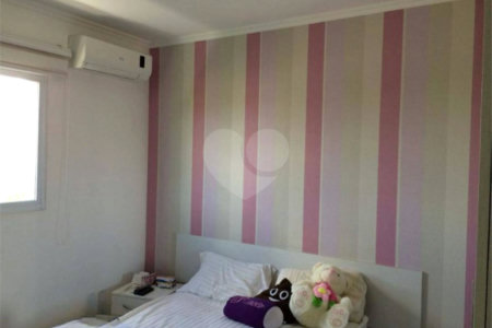 Casa à venda com 3 suítes no condomínio Residencial Jardim Paulista I, Vinhedo - SP