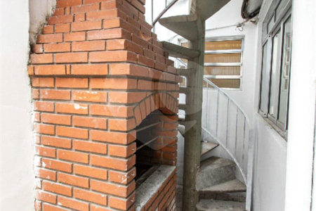 Casa à venda com 3 quartos, sendo 1 suíte,  em Vila Mariana, São Paulo, SP