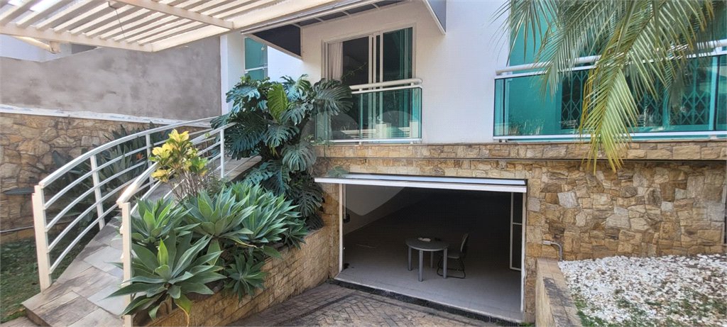 Sobrado à venda com 4 quartos, sendo 2 suítes, em Tucuruvi, São Paulo, SP
