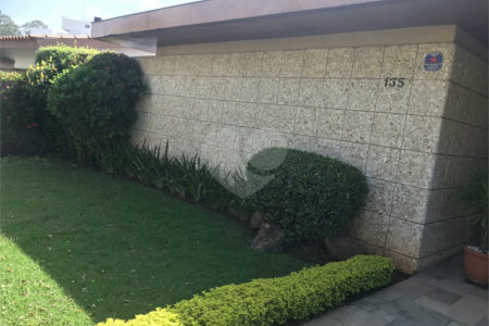 Sobrado à venda com 5 quartos, sendo 1 suíte, em Jardim São Bento, São Paulo, SP
