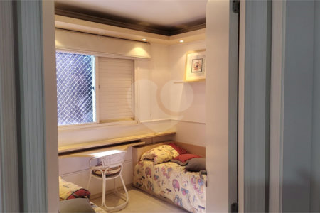 Apartamento à venda com 3 quartos, sendo 1 suíte, em Vila Augusta, Guarulhos, SP