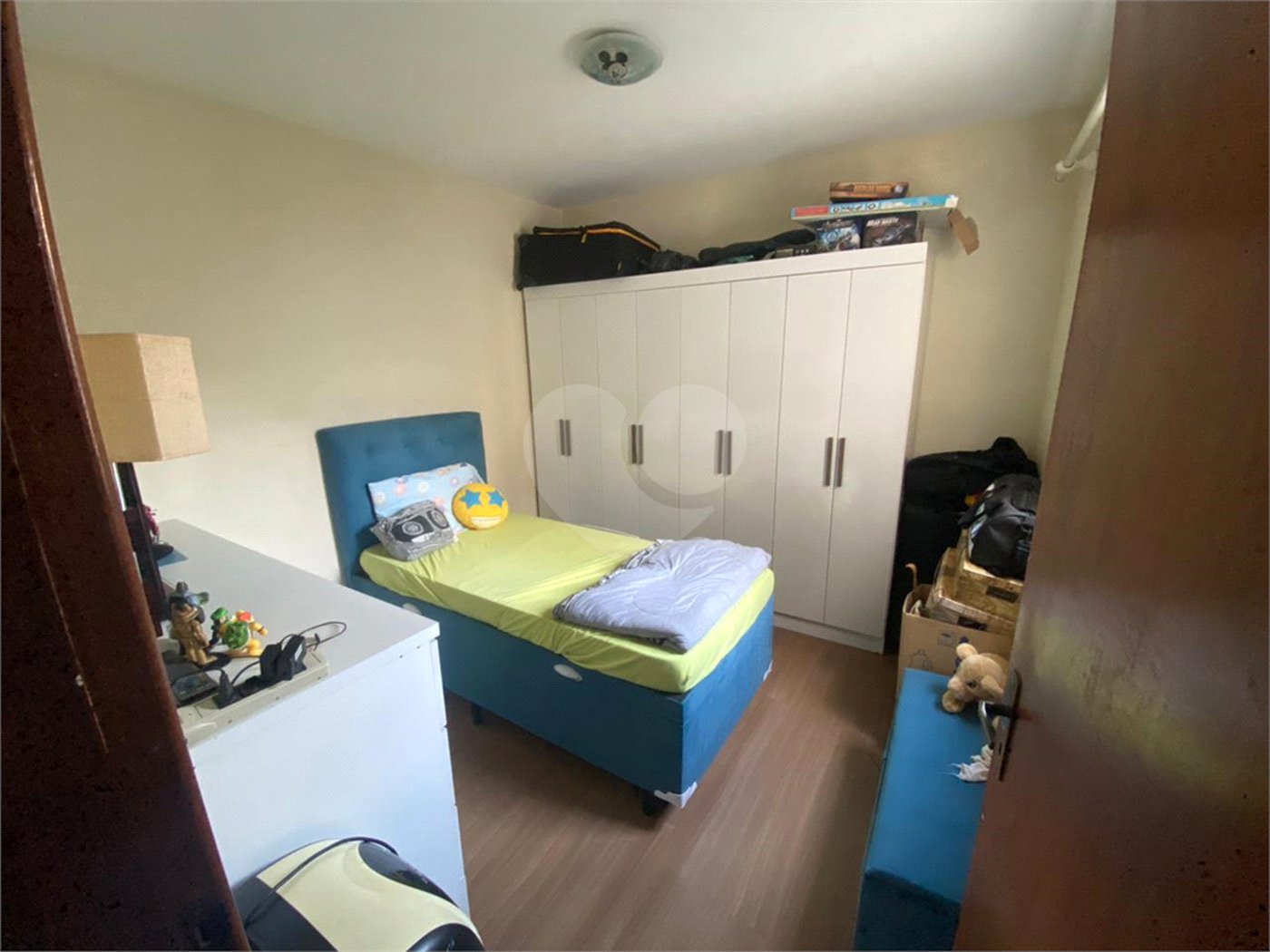 Casa à venda com 3 quartos, sendo 1 suíte, no condomínio Regina, São Paulo - SP