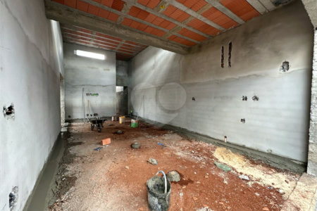 Casa à venda com 3 quartos, sendo 1 suíte, no condomínio Lago dos Ipês, Itapetininga - SP