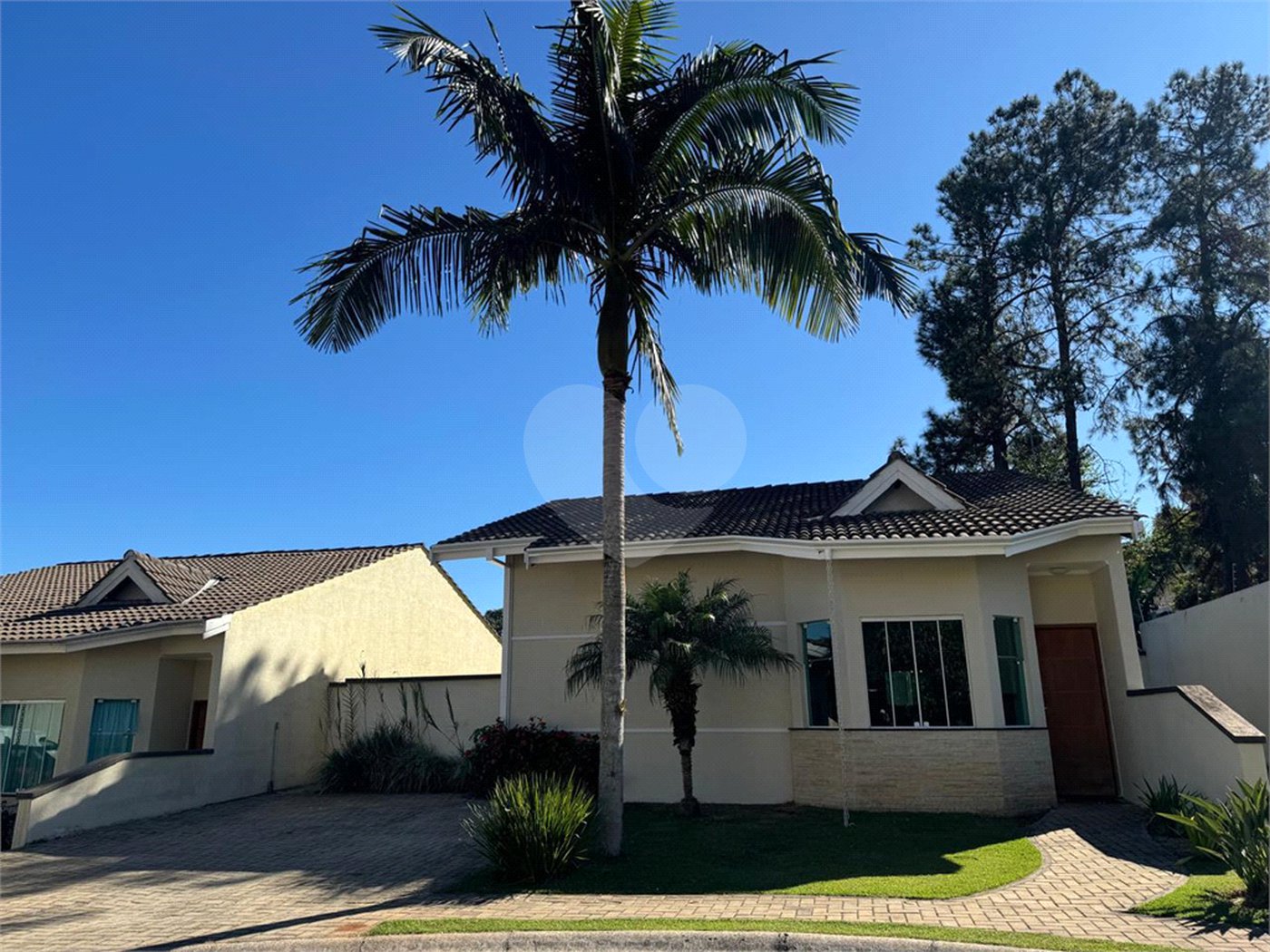 Casa à venda com 3 quartos, sendo 1 suíte, em Jardim Santa Bárbara, Atibaia, SP