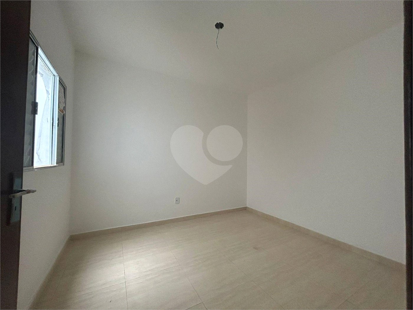 Casa à venda com 2 quartos em Jardim São José, Poá, SP