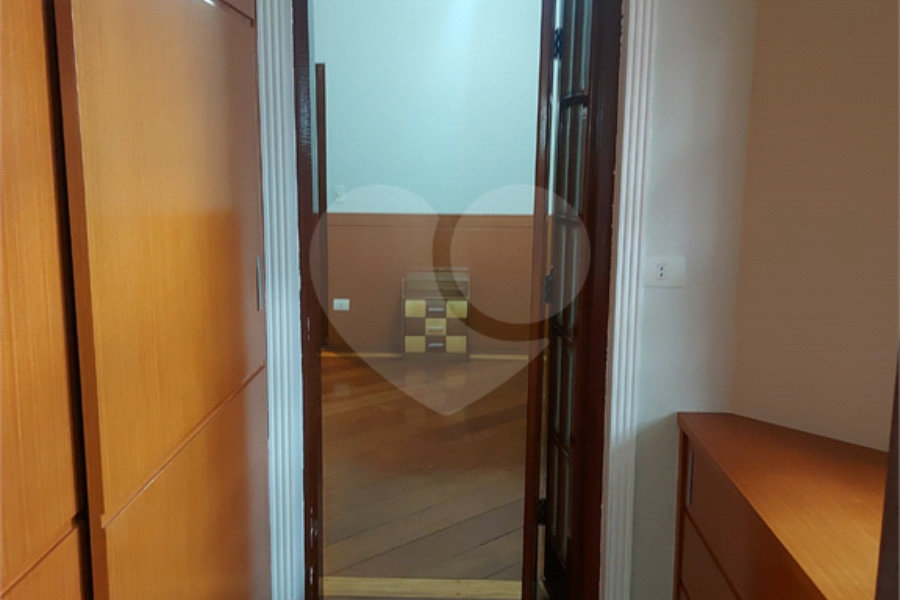 Sobrado para alugar com 3 suítes em Tremembé, São Paulo, SP