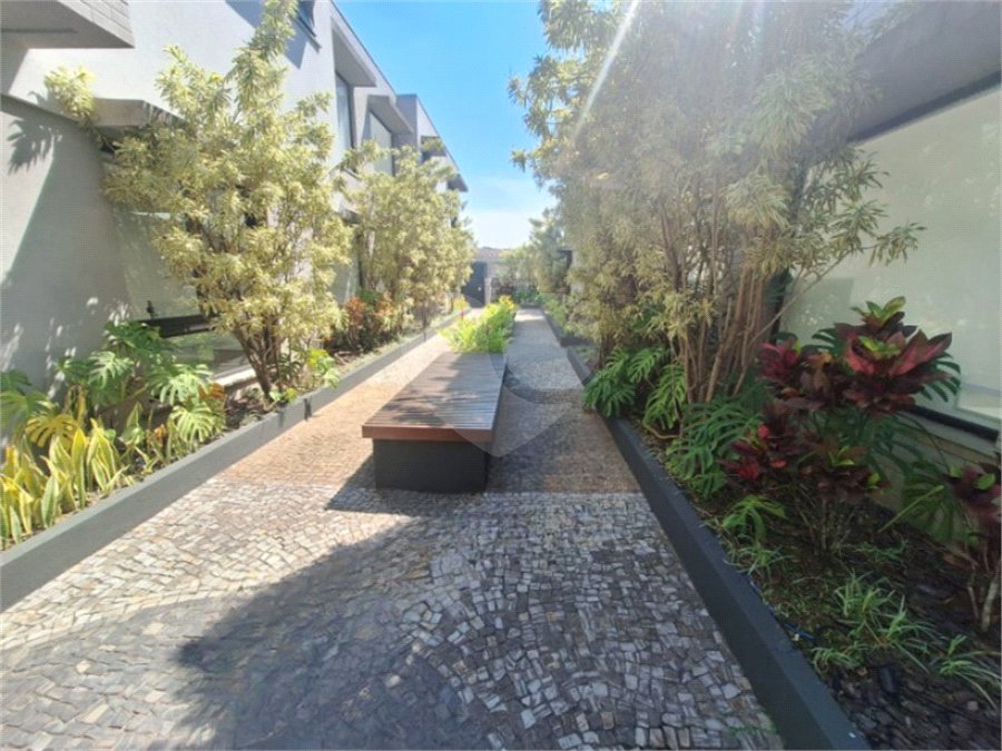 Casa à venda ou para alugar com 3 suítes no condomínio Boulevard Ibirapuera, São Paulo - SP