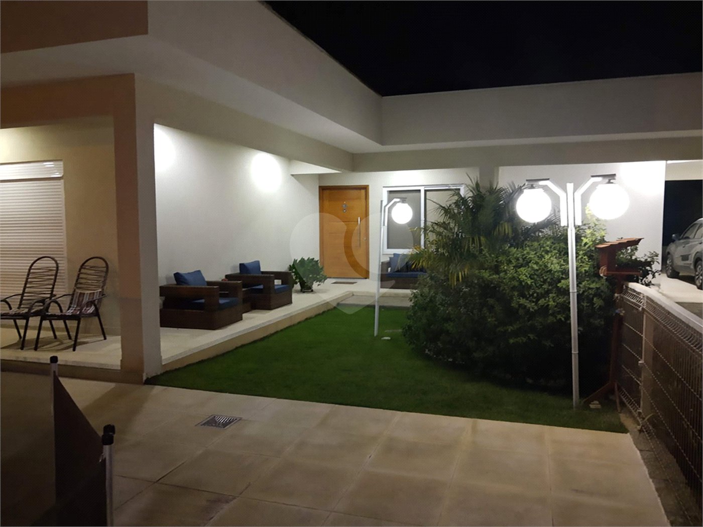 Casa à venda com 3 quartos, sendo 1 suíte, no condomínio Vila Hipica Ii, Vinhedo - SP
