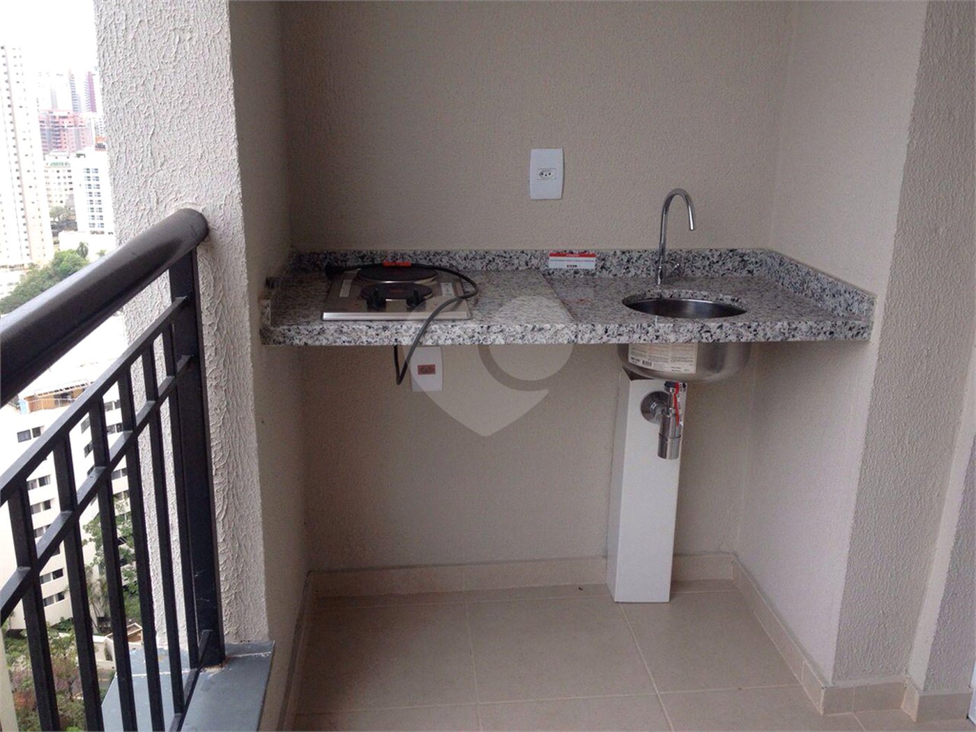 Apartamento à venda com 3 quartos, sendo 1 suíte,  em Jardim Parque Morumbi, São Paulo, SP