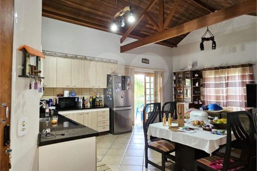 Casa à venda com 3 quartos, sendo 1 suíte, no condomínio Clube de Campo Fazenda Tabarã, Mairiporã - SP