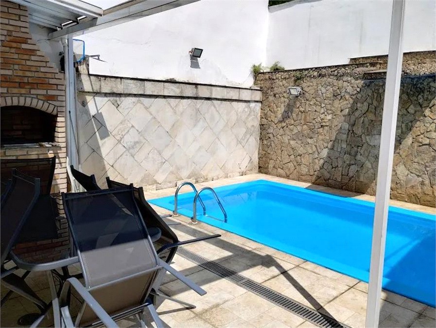Casa à venda com 3 quartos, sendo 1 suíte,  em Vila Mariana, São Paulo, SP