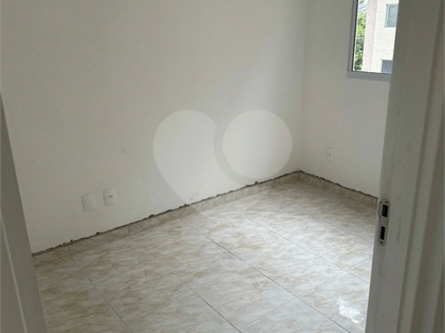 Apartamento à venda com 2 quartos em Tremembé, São Paulo, SP