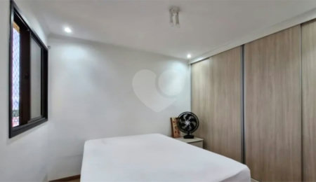 Apartamento à venda com 3 quartos, sendo 1 suíte, em Jardim Esmeralda, São Paulo, SP
