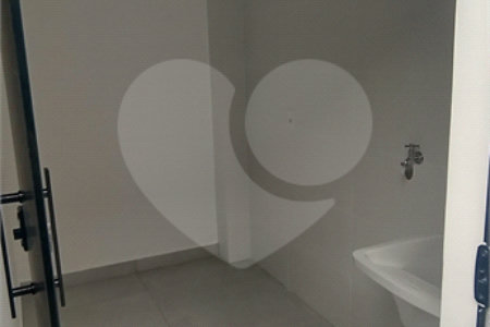 Sobrado à venda com 3 quartos, sendo 1 suíte, em Jardim Maristela, Atibaia, SP