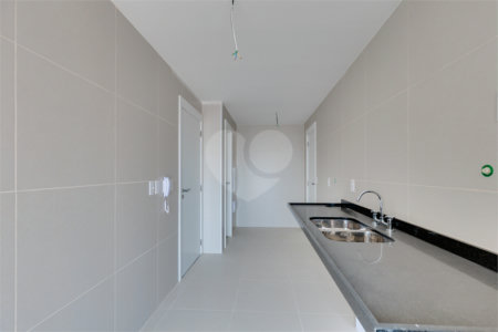 Apartamento à venda com 4 quartos, sendo 3 suítes,  em Brooklin, São Paulo, SP