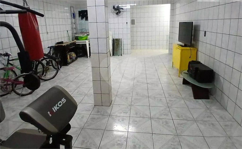 Sobrado à venda com 4 quartos, sendo 2 suítes, em Vila Santa Maria, São Paulo, SP