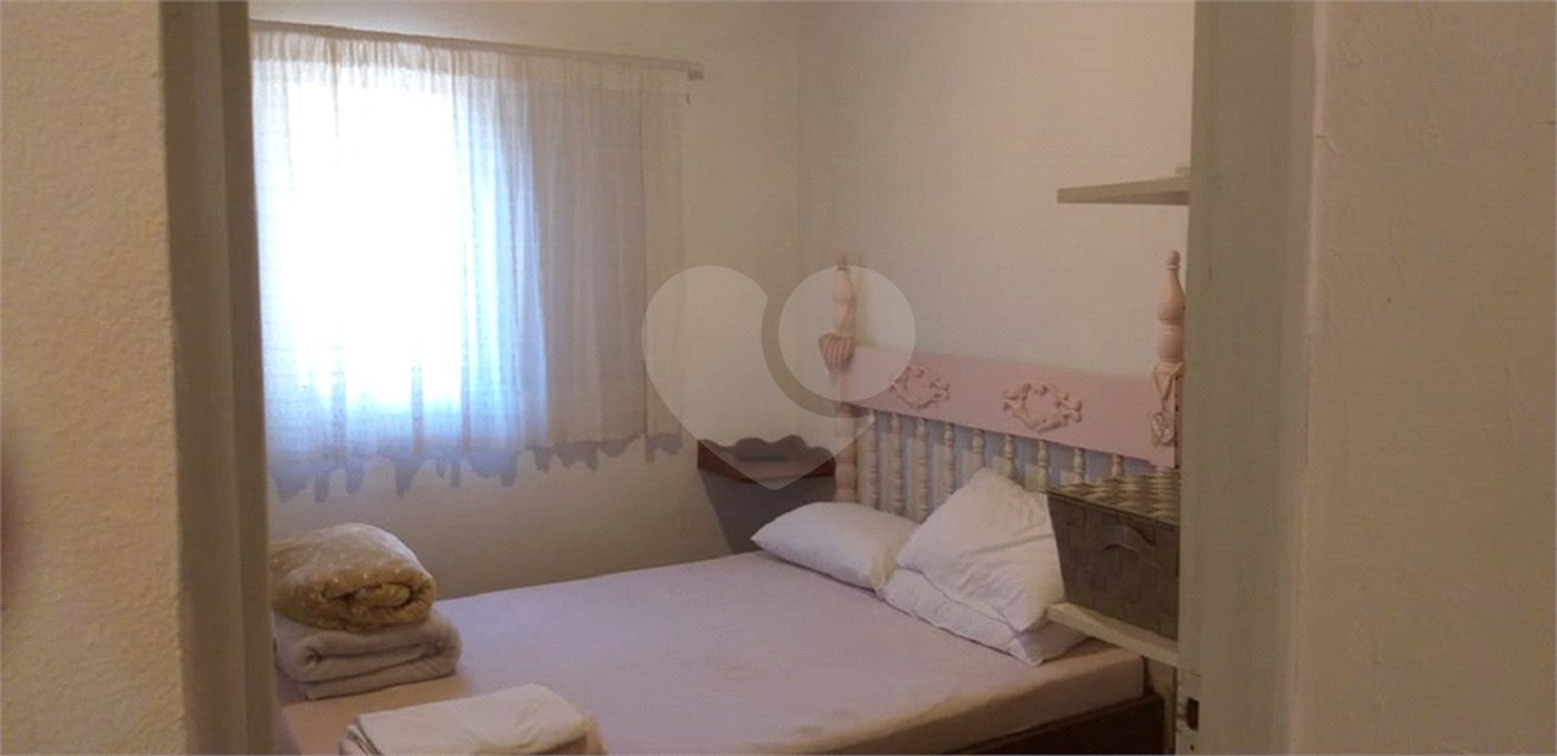 Casa Térrea à venda com 2 quartos em Chácara Real (caucaia do Alto), Cotia, SP