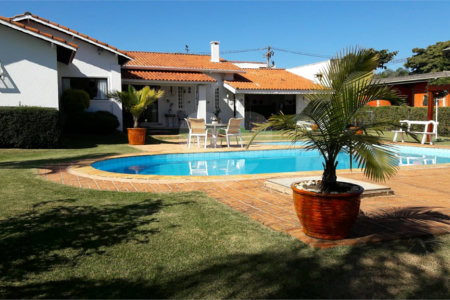 Casa à venda com 4 quartos, sendo 2 suítes, no condomínio Monte Belo, Salto - SP