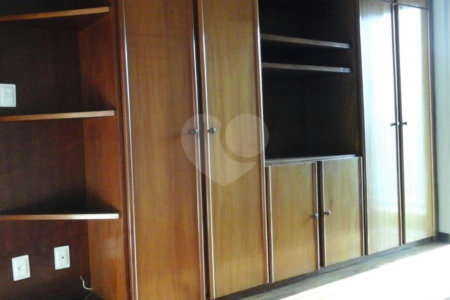 Apartamento à venda com 3 quartos, sendo 1 suíte, em Vila Anglo Brasileira, São Paulo, SP