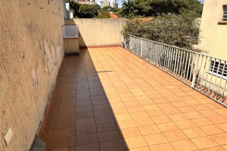 Sobrado à venda ou para alugar com 3 quartos, sendo 1 suíte, em Alto da Lapa, São Paulo, SP