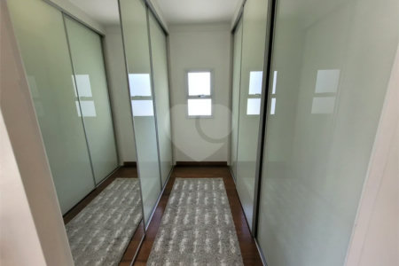Casa à venda com 3 suítes no condomínio Colinas de Inhandjara, Itupeva - SP