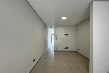 Casa em condomínio à venda com 3 quartos, sendo 1 suíte,  em Vila Alpina, São Paulo, SP