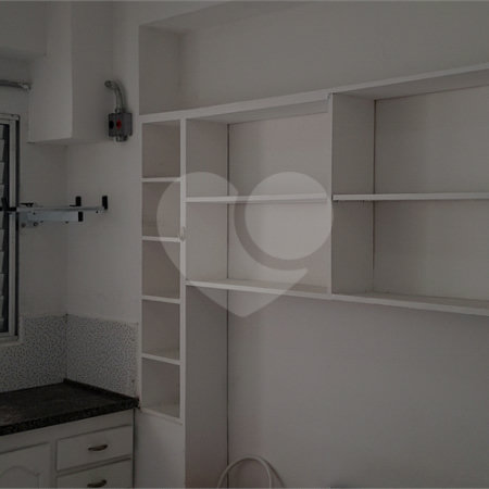 CASA TÉRREA A VENDA COM 06 APARTAMENTOS PARA LOCAÇÃO - ÓTIMO PARA INVESTIDOR - PRAÇA ARVORE