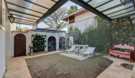Casa Térrea à venda com 3 suítes em Granja Julieta, São Paulo, SP