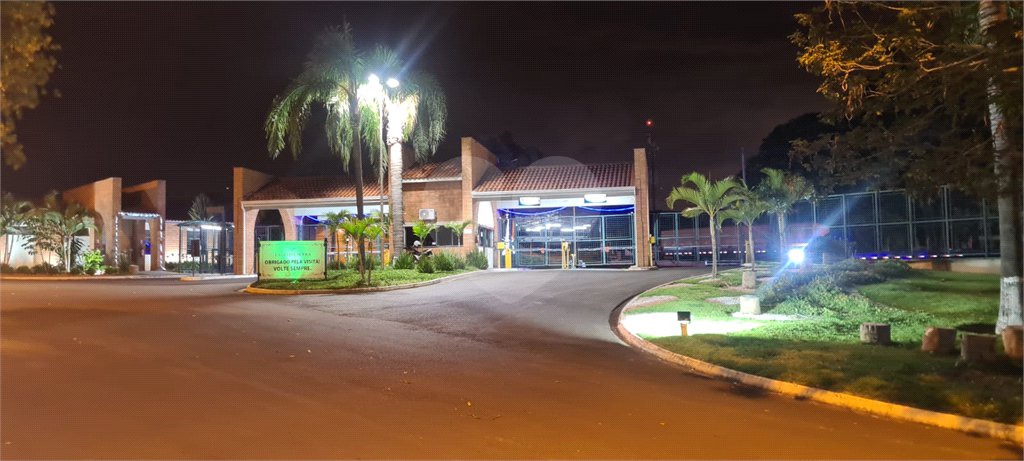 Casa à venda com 3 suítes no condomínio Lago da Serra, Araçoiaba da Serra - SP
