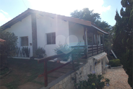 Casa à venda com 2 quartos, sendo 1 suíte, em Campos de Atibaia, Atibaia, SP