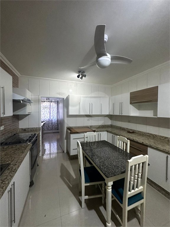 Apartamento à venda com 2 quartos, sendo 1 suíte, no Centro, Ponta Porã, MS