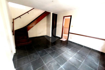 Sobrado à venda com 3 quartos, sendo 1 suíte, em Lapa, São Paulo, SP