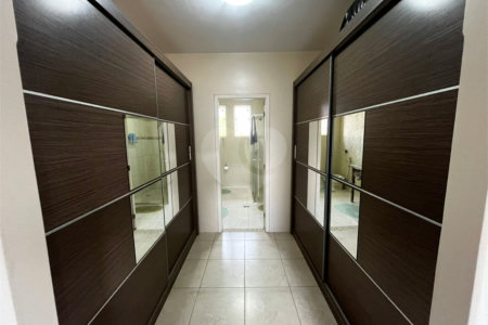 Casa à venda com 4 quartos, sendo 2 suítes,  em Vila Barth, Itapetininga, SP